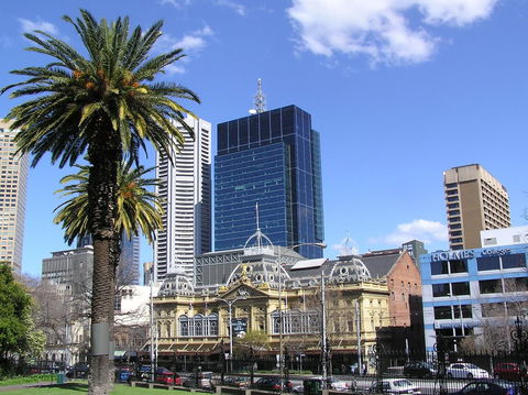 Oaks Melbourne Southbank Suites - Flights 1