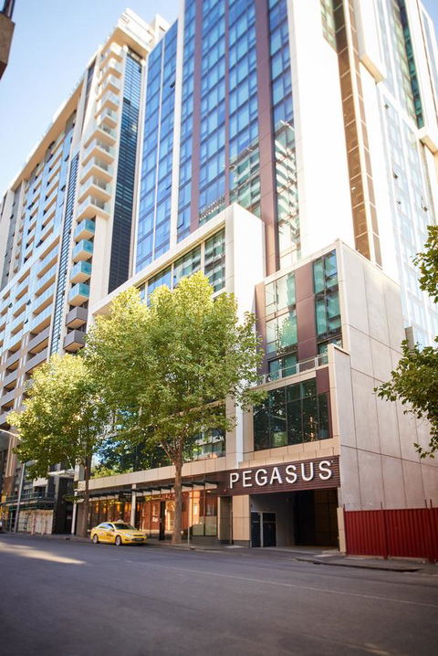 Pegasus Apart-Hotel - Flights 3