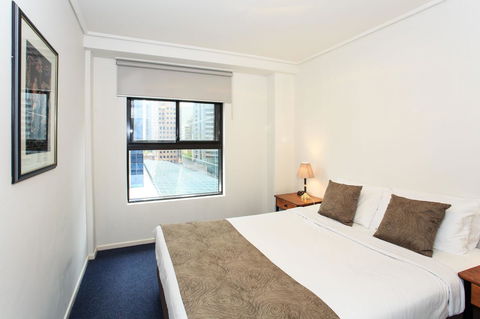 Paramount Apartments Melbourne - Flights 2
