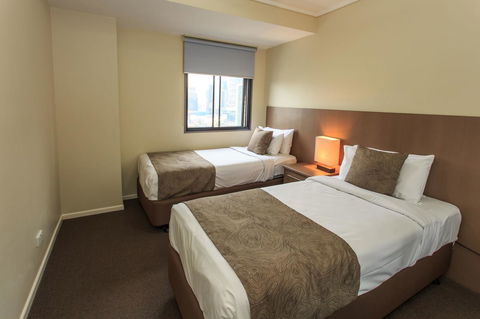 Paramount Apartments Melbourne - Flights 35