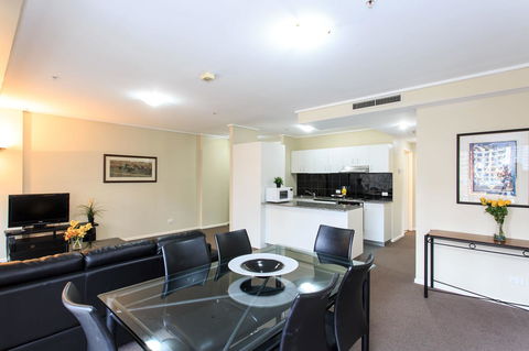 Paramount Apartments Melbourne - Flights 32