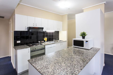 Paramount Apartments Melbourne - Flights 28
