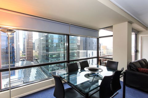 Paramount Apartments Melbourne - Flights 27