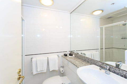 Paramount Apartments Melbourne - Flights 12