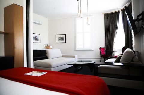 Middle Park Hotel - Flights 8