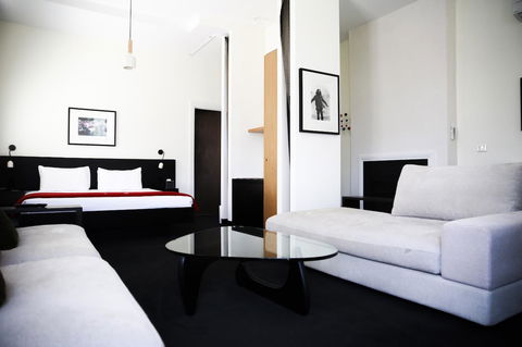 Middle Park Hotel - Flights 33
