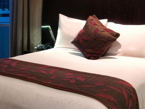 Hotel Grand Chancellor Melbourne - Flights 17