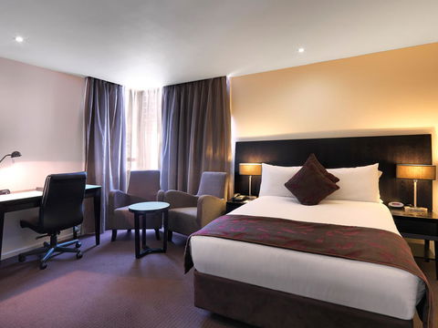 Hotel Grand Chancellor Melbourne - Flights 11