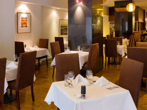 Hotel Grand Chancellor Melbourne - Flights 34