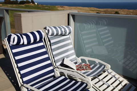 Arcadia Phillip Island - Flights 8