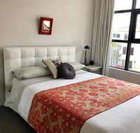 Vibe-Modern 2 Bed Apartment - Flights
