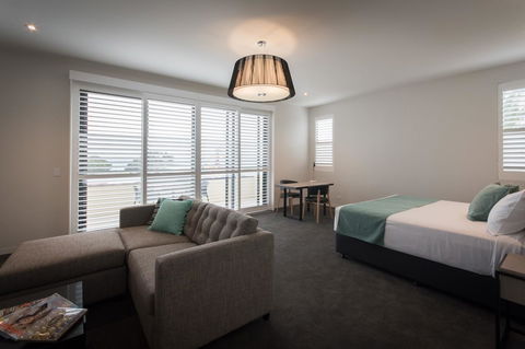 Rye Hotel By Nightcap Plus - Flights 8