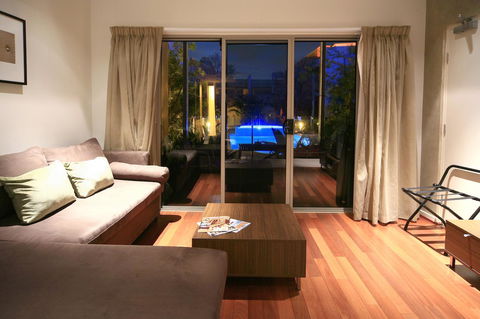 Rye Hotel By Nightcap Plus - Flights 13
