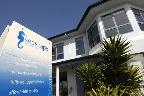 Seascape Accommodation - Flights 12