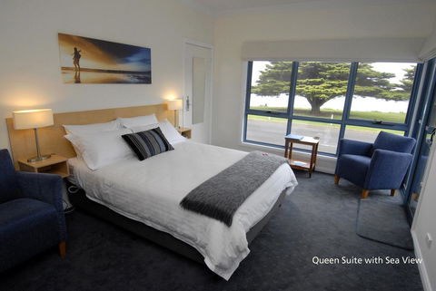Seascape Accommodation - Flights 4