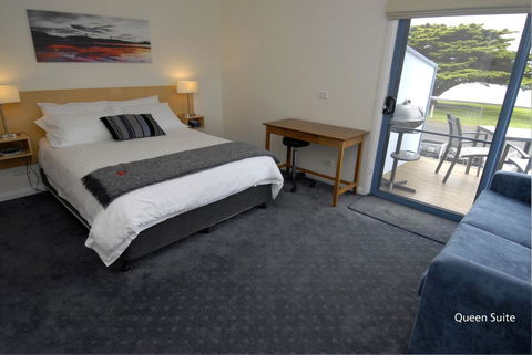 Seascape Accommodation - Flights 10