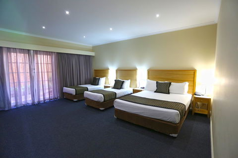 Quality Hotel Melbourne Airport - Flights 26