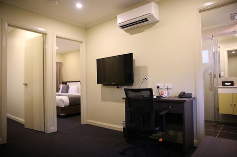 Quality Hotel Melbourne Airport - Flights 36