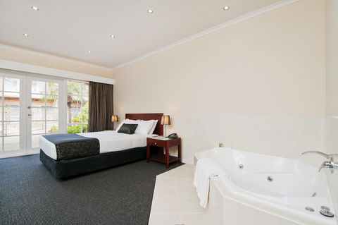 Quality Hotel Melbourne Airport - Flights 6