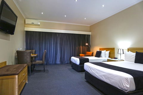 Quality Hotel Melbourne Airport - Flights 32