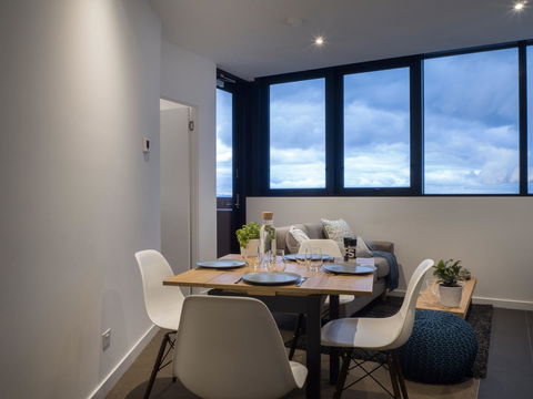 LittleStay Swanston - 2 Bedroom Aptm - Flights 15