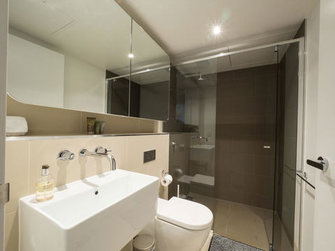 LittleStay Swanston - 2 Bedroom Aptm - Flights 17