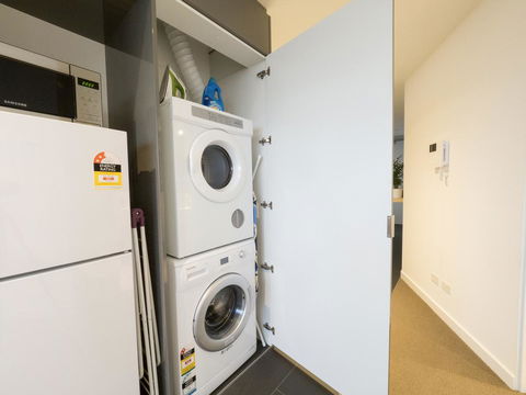 LittleStay Swanston - 2 Bedroom Aptm - Flights 32