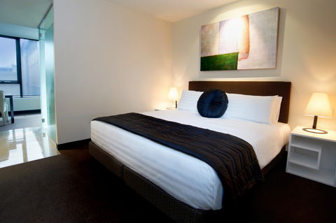 Corporate Living Accommodation Hawthorn - Flights 1