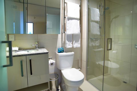 Corporate Living Accommodation Hawthorn - Flights 13