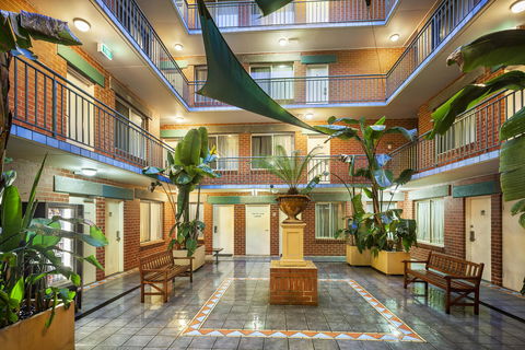 Punt Road Apartment Hotel - Flights 19