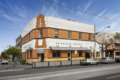 Punt Road Apartment Hotel - Flights 22