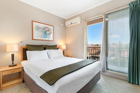 Punt Road Apartment Hotel - Flights 3