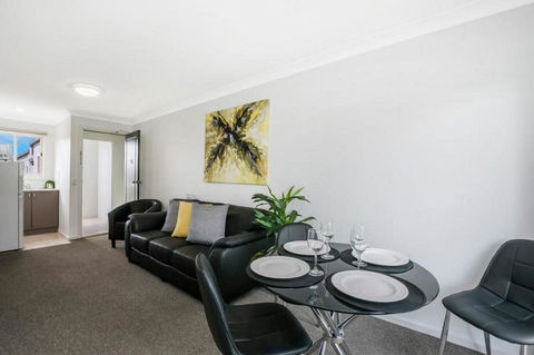 Apartments 521 - Flights 18