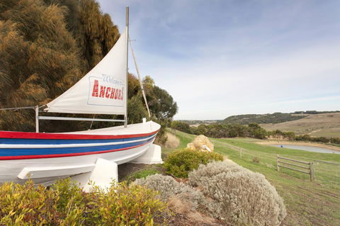 Anchors Port Campbell - Flights 12