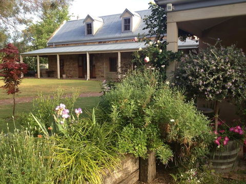 The Coach House On River And Park - Flights 0
