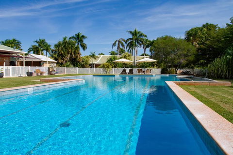 The Kimberley Grande Hotel - Flights 3