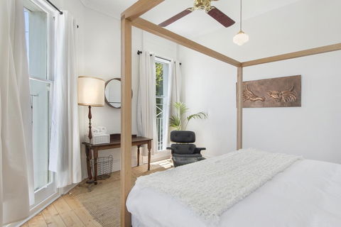The Local Hotel - Flights 2