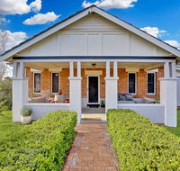 The Mudgee Merlot Gate Guesthouse - Flights