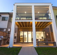 The Suite by the Cablepark - Flights