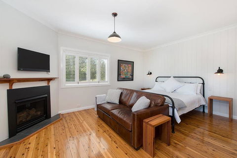 Toms Cottage - Wilgowrah -A Country Escape - Flights 1