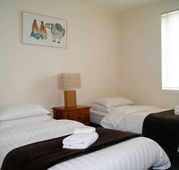 TownhouseMoonee Ponds 4KM to CBD - Flights