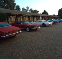 Tumut Valley Motel - Flights
