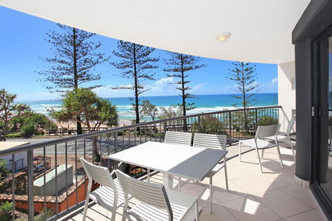 Unit 4, The Rocks, 1746 David Low Way Coolum Beach - 500 Bond - Flights 0