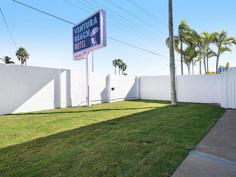 Ventura Beach Motel - 1 Bedroom Unit 9 - Flights 1