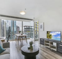 Views and hotel-style extras in a great location