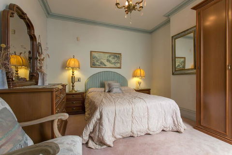 VIGNACOURT MANSION RICHMOND HILL - Flights 3