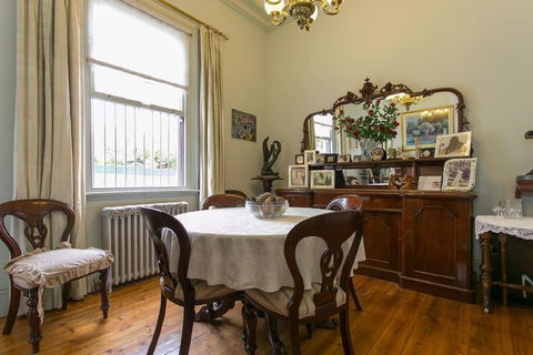 VIGNACOURT MANSION RICHMOND HILL - Flights 1