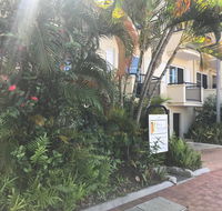 Villa Vaucluse Apartments - Flights