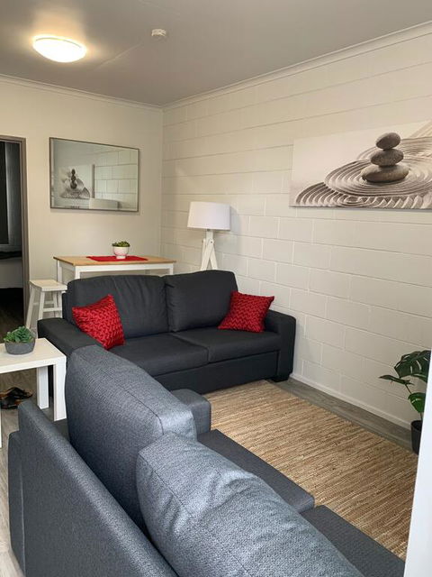 Walk To Lamberts Beach With Wi-fi And Netflix - Flights 0