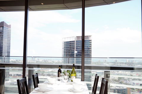 Auzzie Apartments Docklands, Melbourne - Flights 35